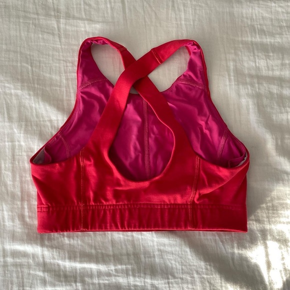 OUTDOOR VOICES cross back sports bra in red. Size XS - Picture 2 of 4